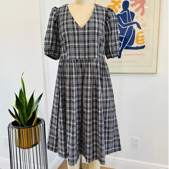 Fat Face Dresses & Skirts - Fat Face Blue and White Checkered Babydoll Dress